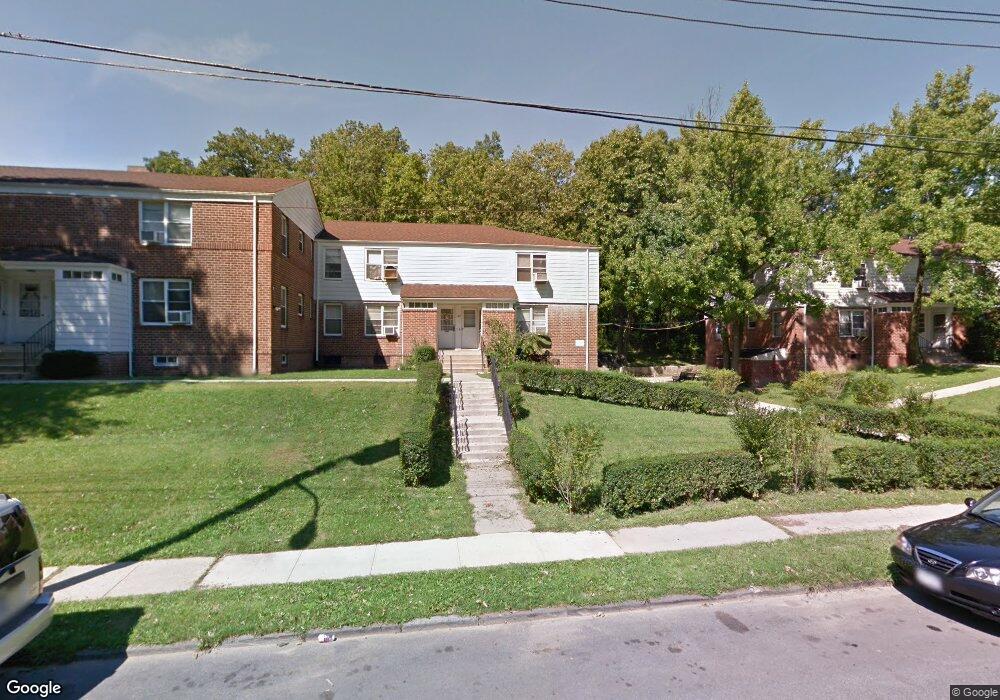 189 Rumsey Rd unit 2B, Yonkers, NY 10705 - photo 1