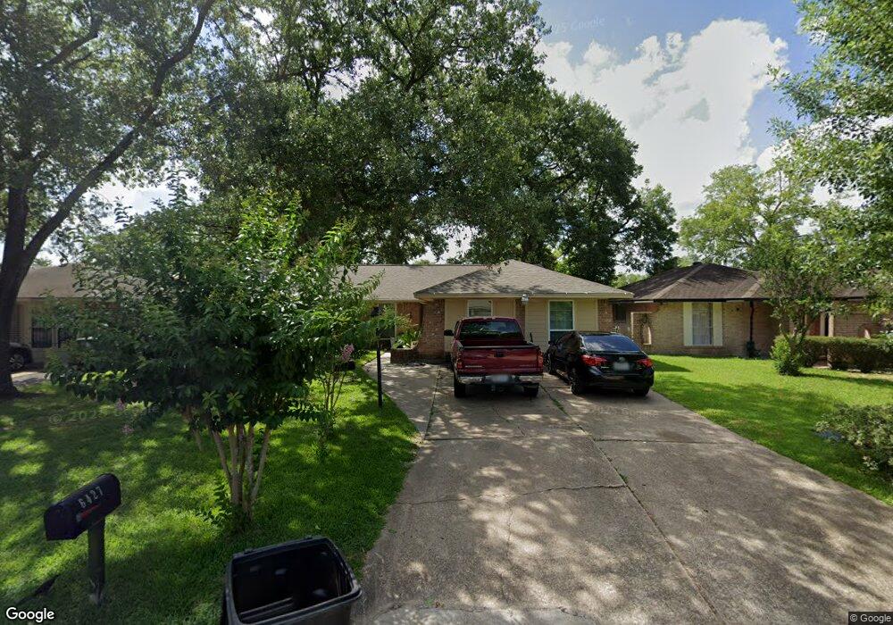 6427 Oaknut Dr, Houston, TX 77088 - photo 1