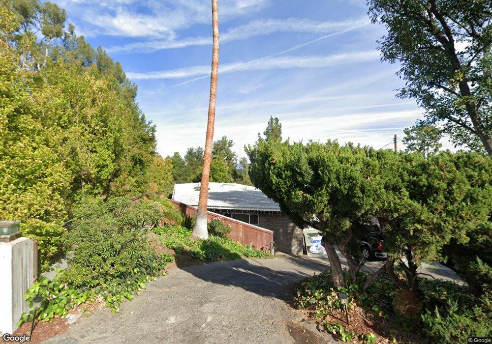 22415 Macfarlane Dr, Woodland Hills, CA 91364 - photo 1