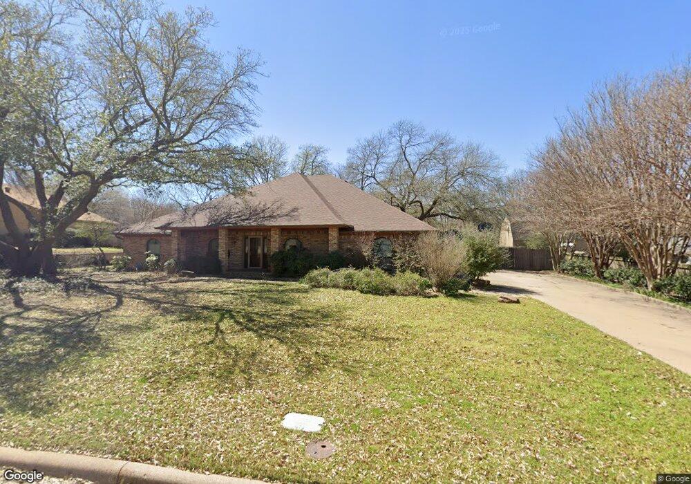 902 Willowcreek Ct, Cleburne, TX 76033 - photo 1