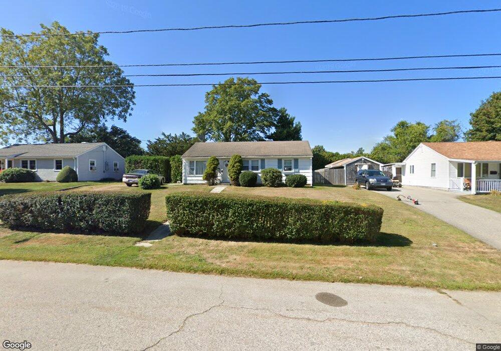 17 Greenway Dr, Bristol, RI 02809 - photo 1