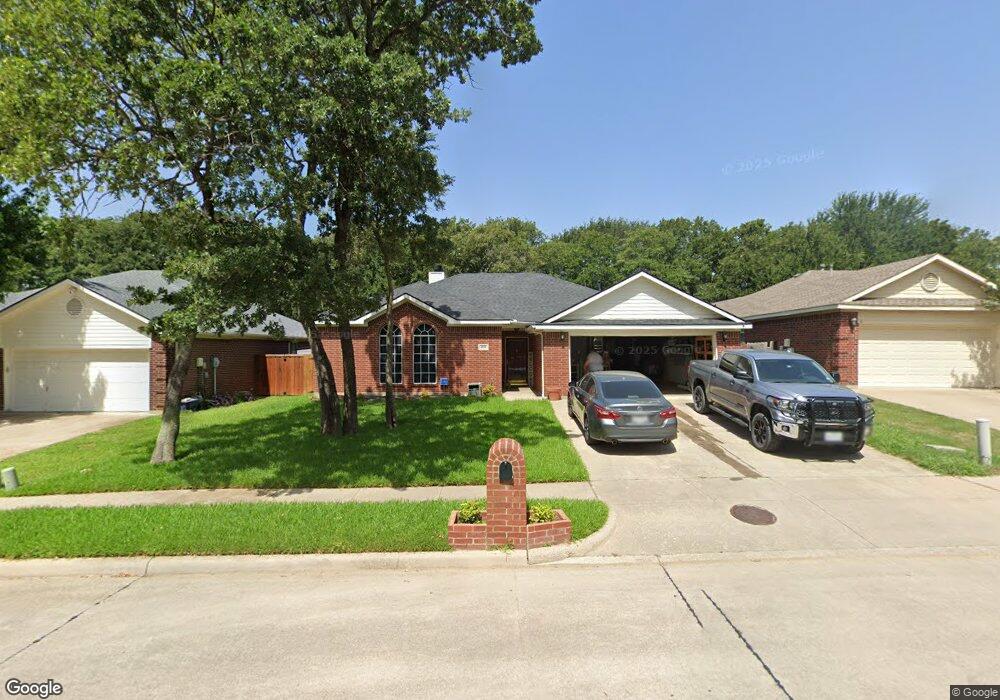 3920 Kirby Dr, Denton, TX 76210 - photo 1