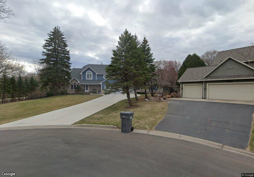 16190 Rindahl Ct, Minnetonka, MN 55345 - photo 1