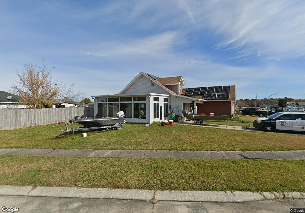 4621 Bayou Des Familles Dr, Marrero, LA 70072 - photo 1