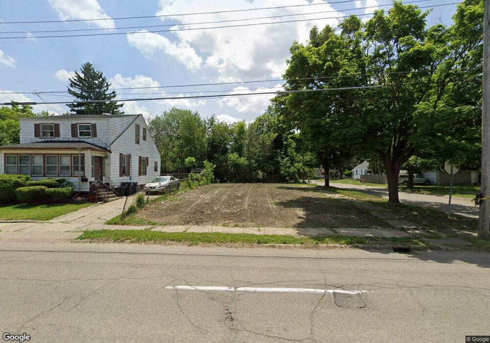 2202 Leith St, Flint, MI 48506 - photo 1