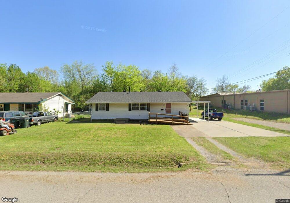 218 E Cleveland Ave, Sapulpa, OK 74066 - photo 1