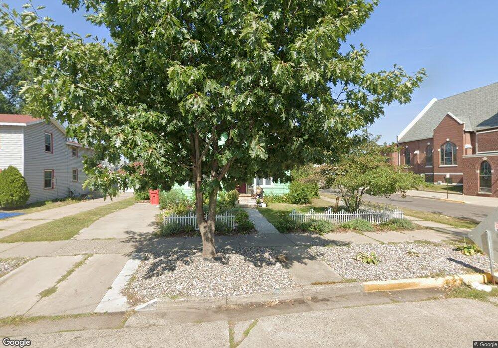 802 W 7th St, Winona, MN 55987 - photo 1