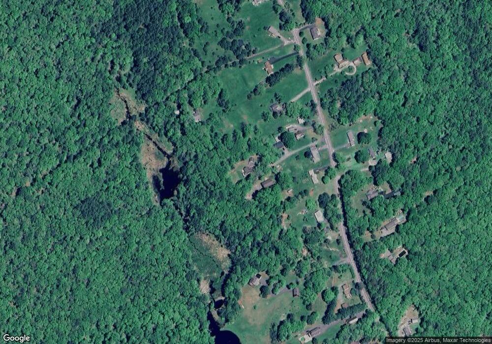 104 Spring Run Rd, Greeley, PA 18425 - photo 1