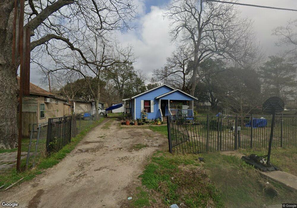 305 E 35th St, Houston, TX 77018 - photo 1