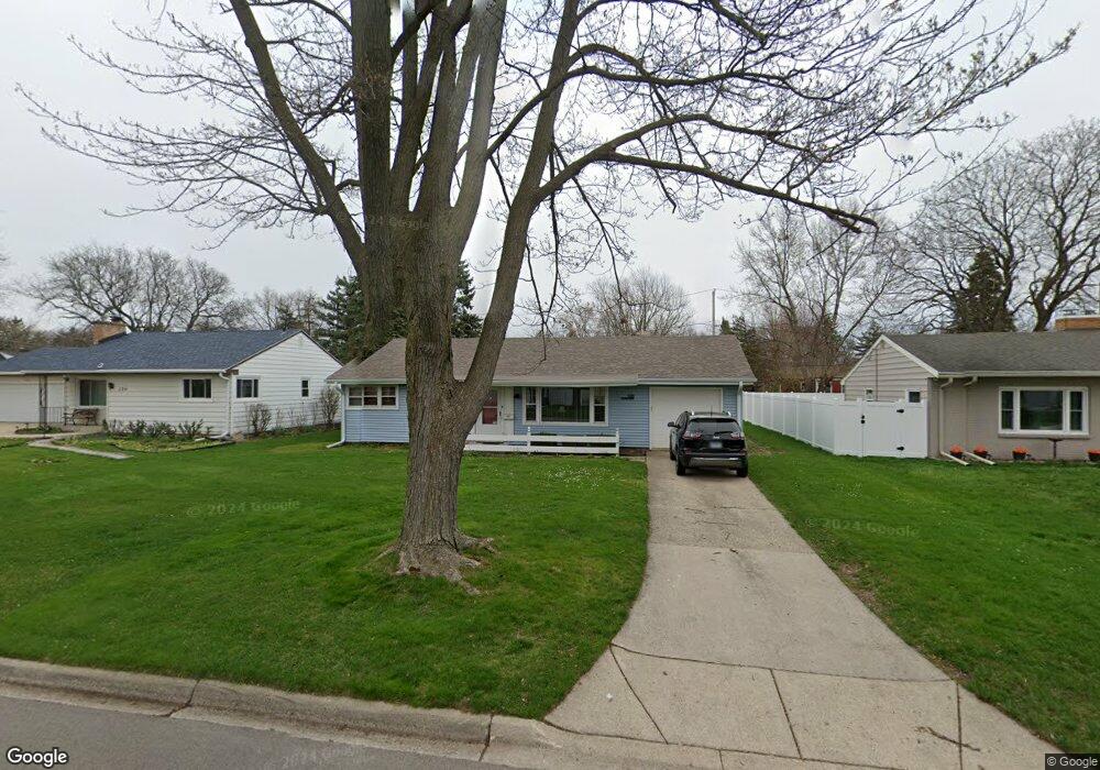 128 S Rosedale Ave, Aurora, IL 60506 - photo 1
