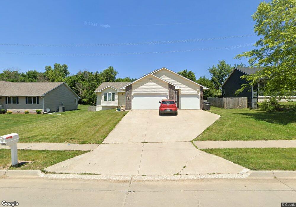 2400 E Marion St, Des Moines, IA 50320 - photo 1