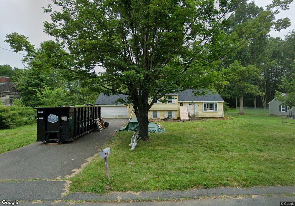 813 Overhill Dr, Suffield, CT 06078 - photo 1