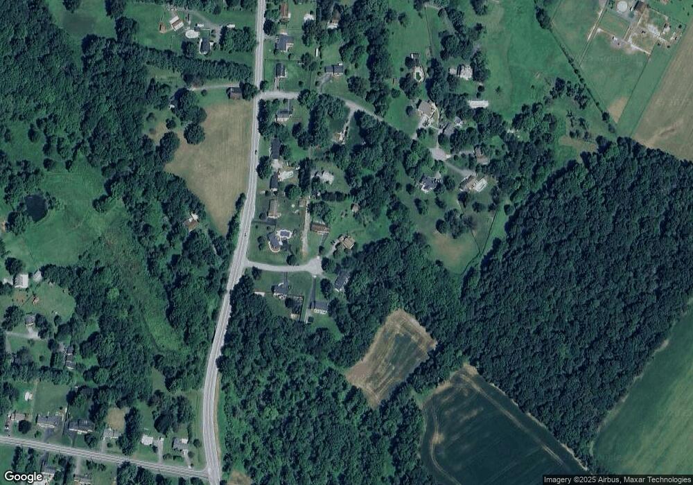 594 Elyse Ct, Sykesville, MD 21784 - photo 1