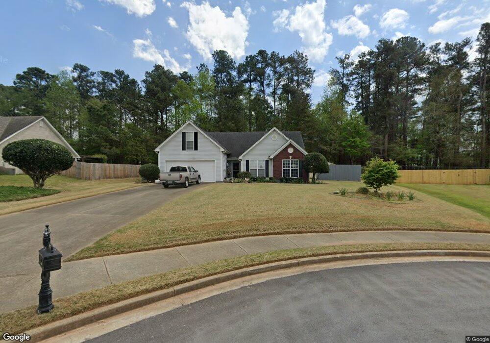 5633 Mohave Ct, Flowery Branch, GA 30542 - photo 1