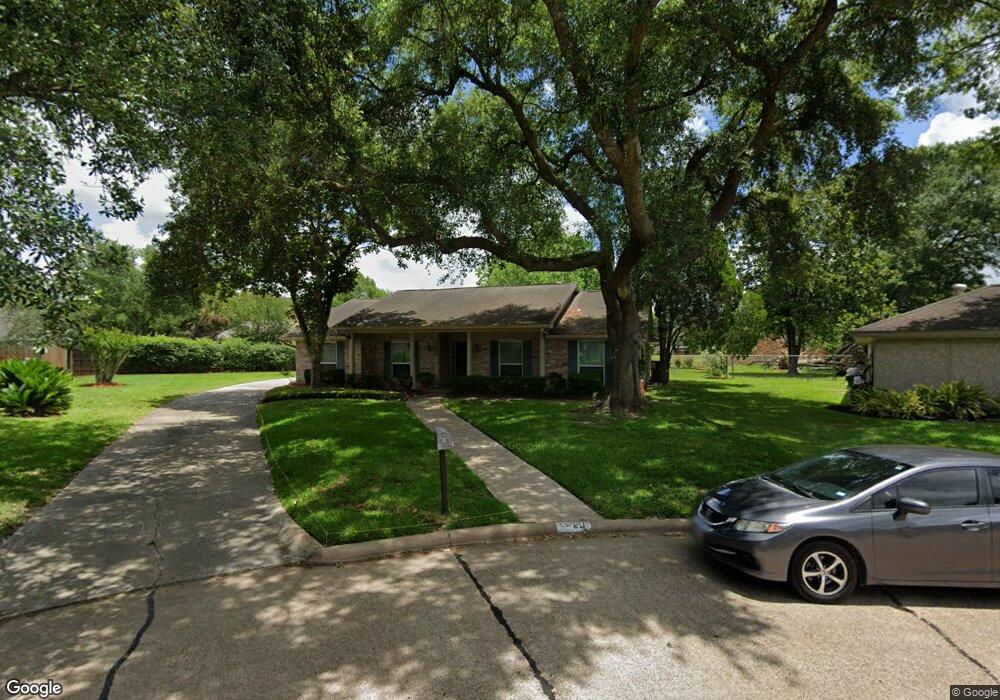 211 W Castle Harbour Dr, Friendswood, TX 77546 - photo 1