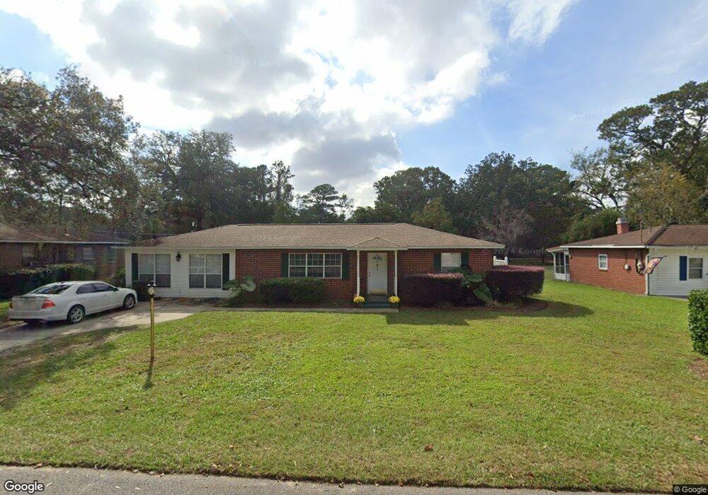 602 W Howard Dr, Brunswick, GA 31523 - photo 1