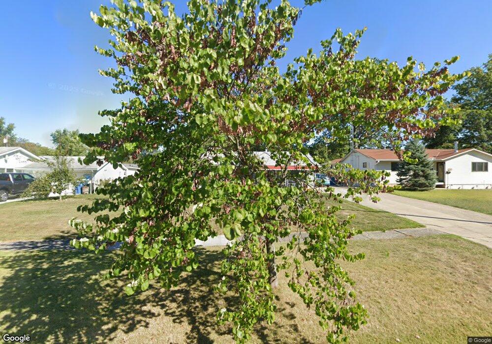 3915 Clinton Ave, Lorain, OH 44055 - photo 1