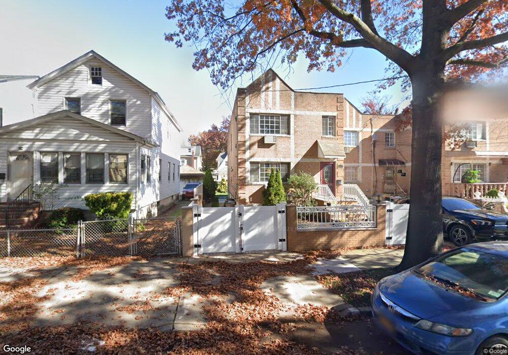 10937 174th St, Jamaica, NY 11433 - photo 1