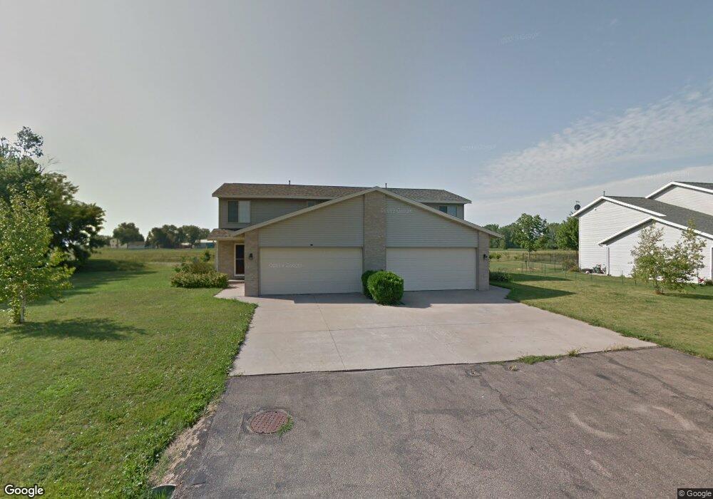 W5733 Skippers Ln, Appleton, WI 54915 - photo 1