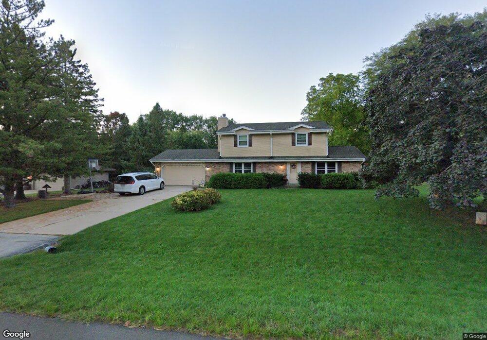 N79W15967 Longwood St, Menomonee Falls, WI 53051 - photo 1