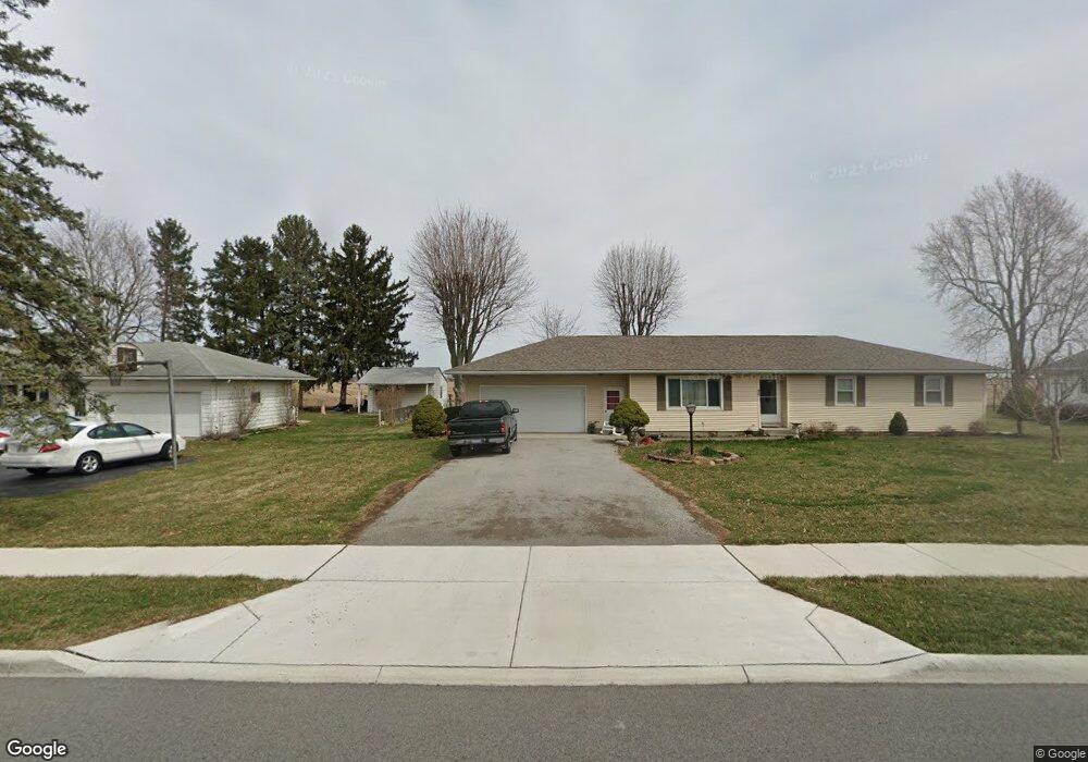 425 E Sycamore St, Columbus Grove, OH 45830 - photo 1