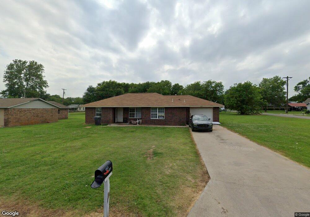 1003 G St SW, Ardmore, OK 73401 - photo 1