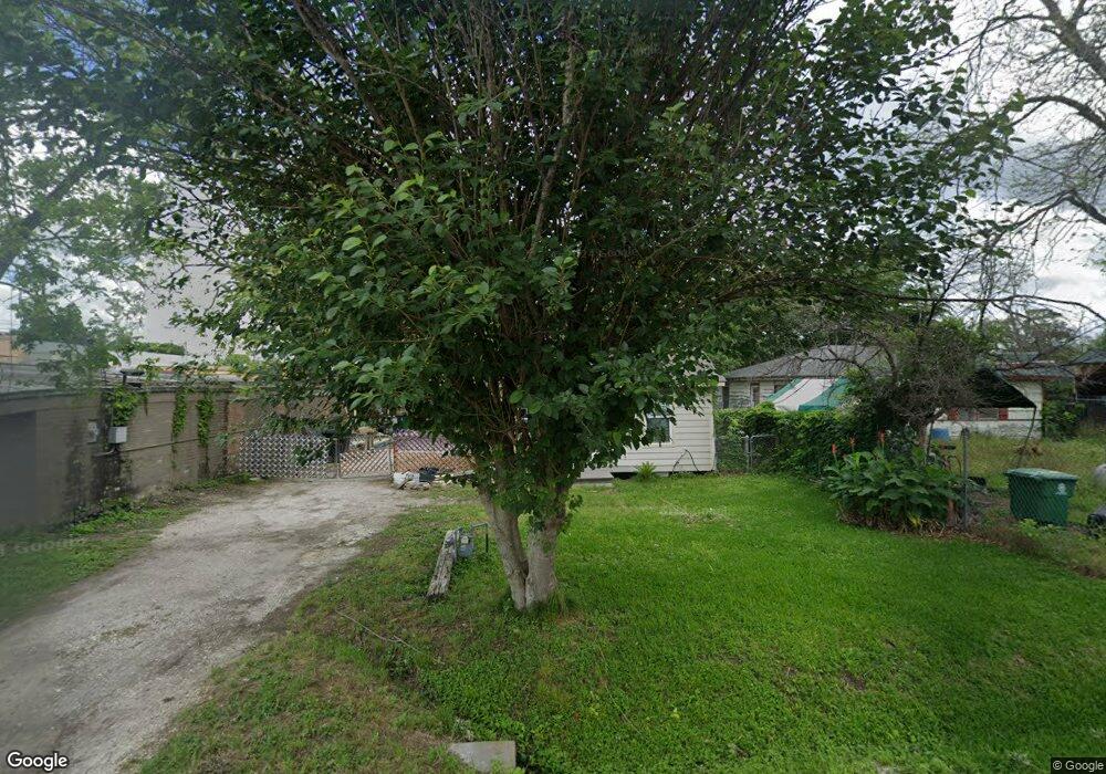 1105 Sadler St, Houston, TX 77022 - photo 1