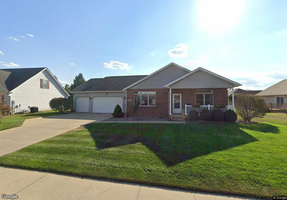 6094 E Meadow Ridge Rd, Columbus, IN 47203 - photo 1