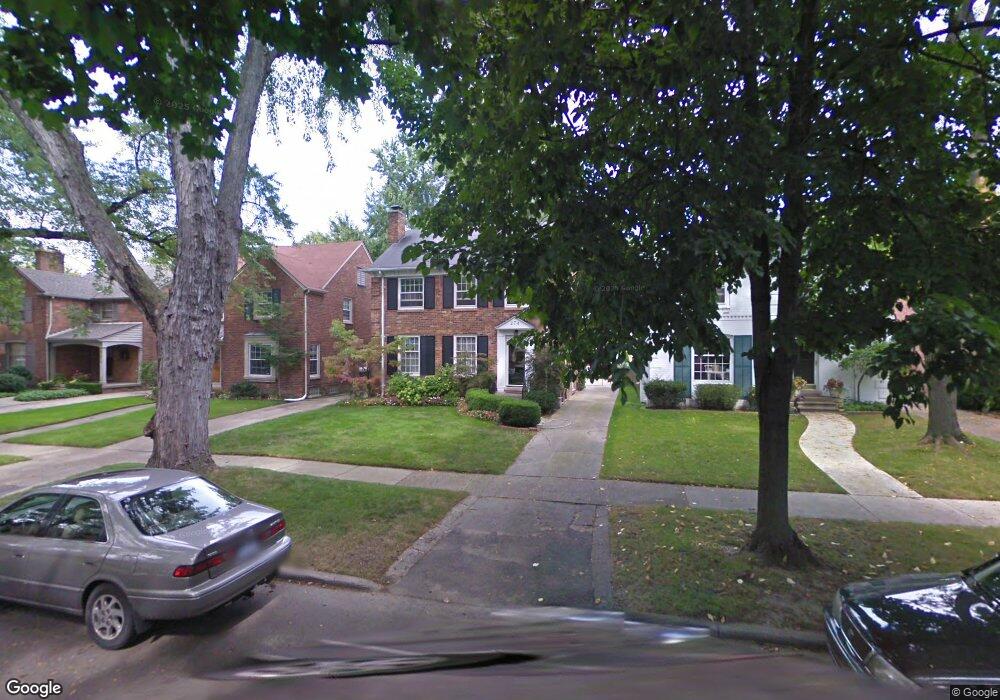 274 Merriweather Rd, Grosse Pointe Farms, MI 48236 - photo 1