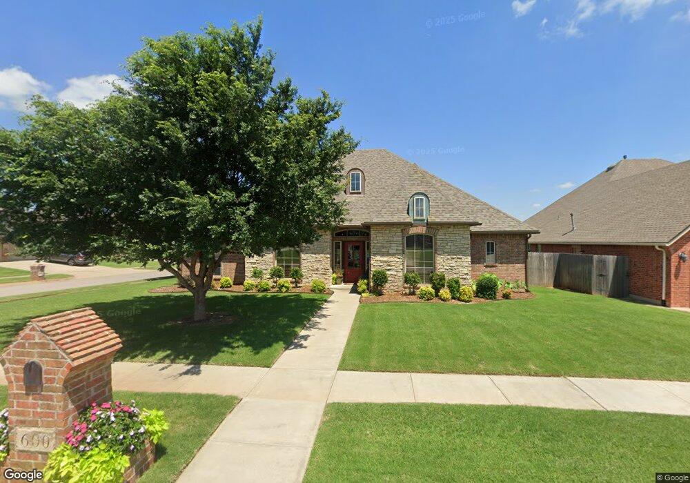 600 Lindsey Ln, Moore, OK 73160 - photo 1