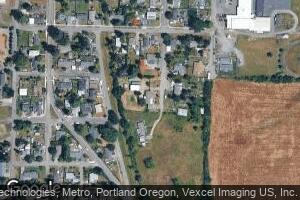 749 S 2nd St, Carlton, OR 97111