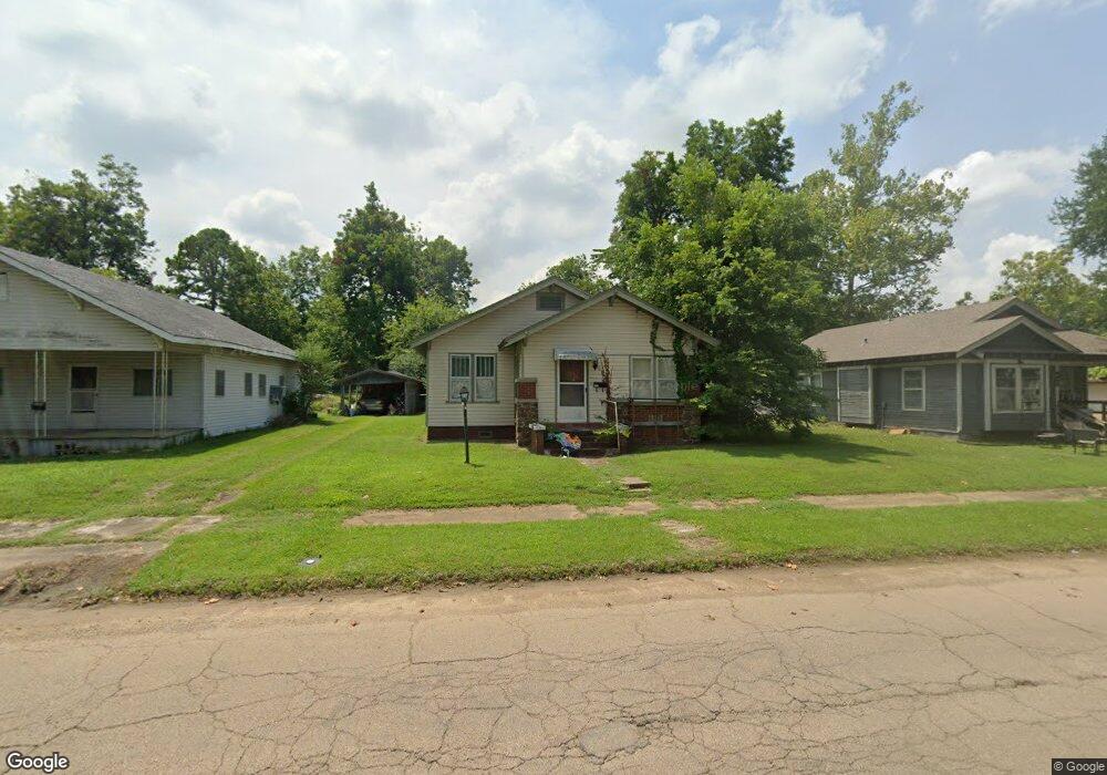 404 E Jefferson St, Hugo, OK 74743 - photo 1
