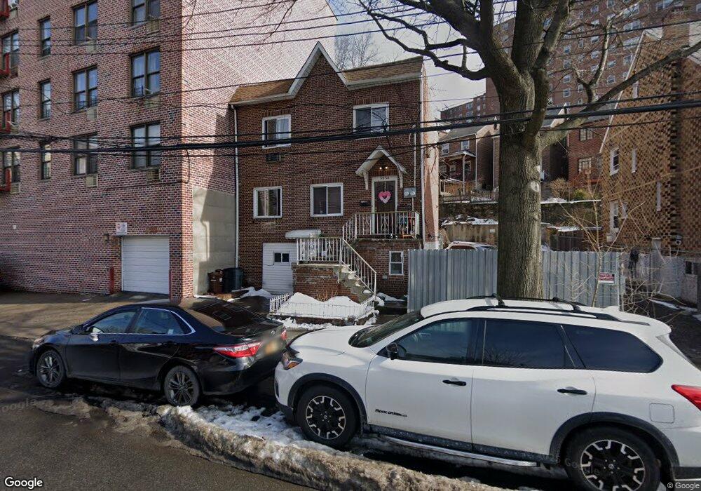 3830 Orloff Ave, Bronx, NY 10463 - photo 1