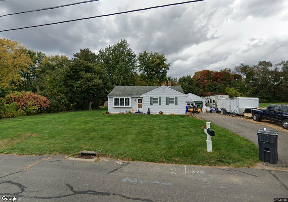 4 Crescent Cir, Ellington, CT 06029 - photo 1