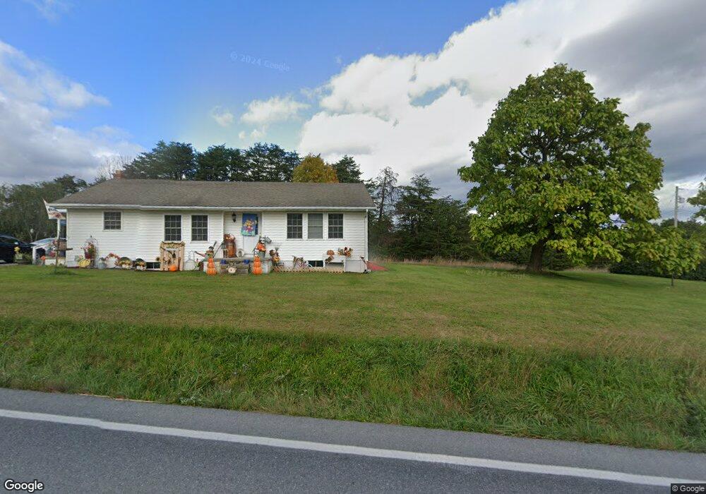 526 Arnold Dr, Hedgesville, WV 25427 - photo 1