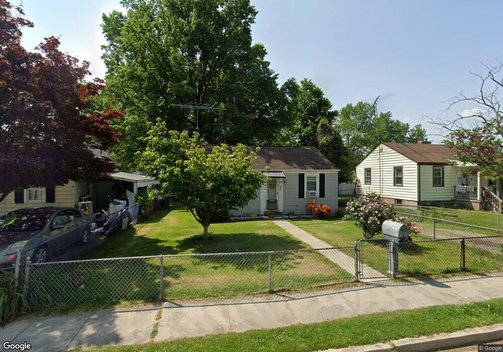 921 Renfrew St, Essex, MD 21221 - photo 1