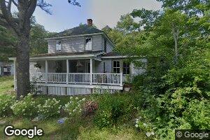 76 Bay St, Boothbay Harbor, ME 04538