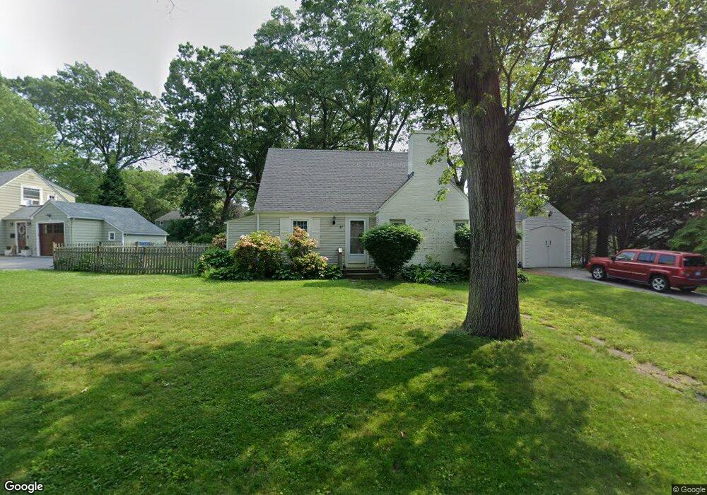 27 Sagamore Rd, Cranston, RI 02920 - photo 1