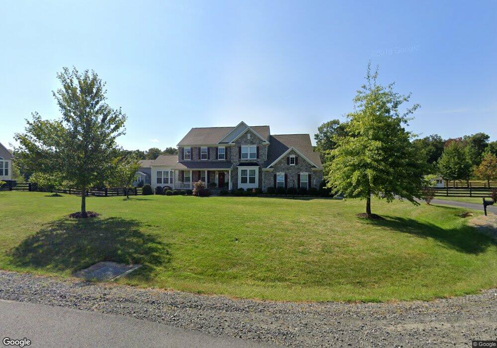 6021 Fox Haven Ct, Woodbridge, VA 22193 - photo 1