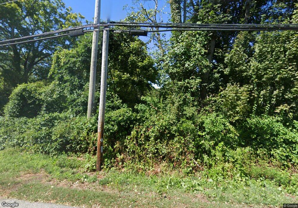 741 Division St, East Greenwich, RI 02818 - photo 1