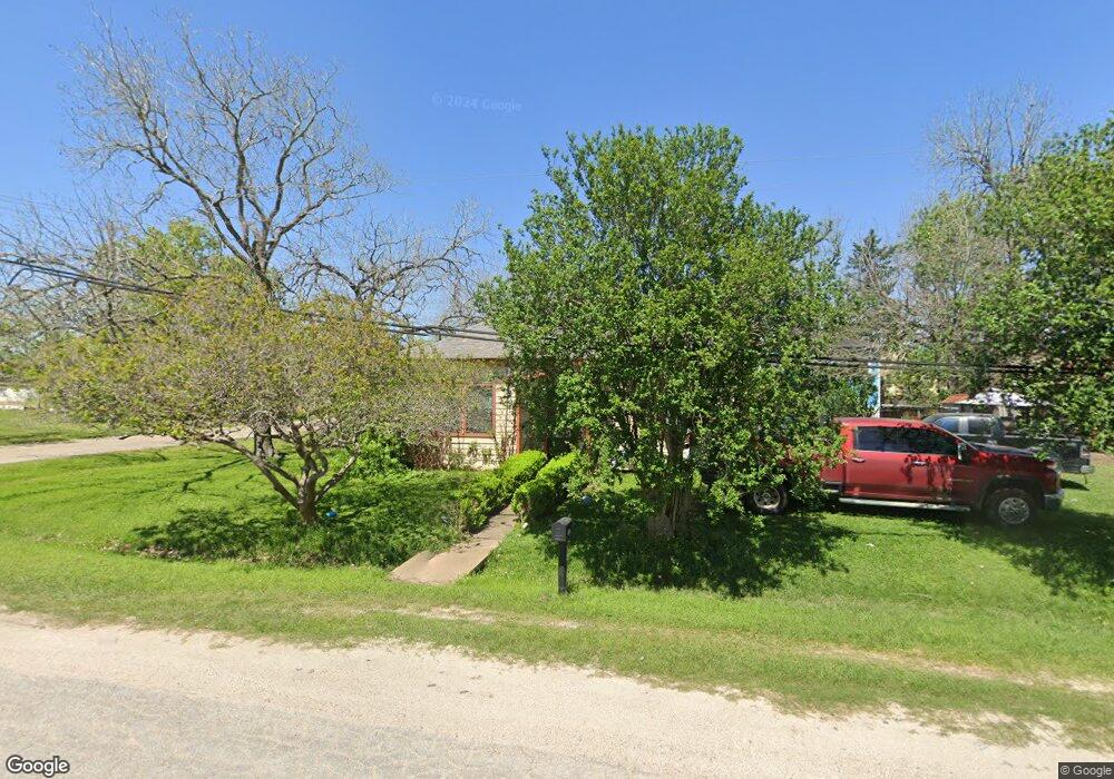 1601 10th St, Bay City, TX 77414 - photo 1