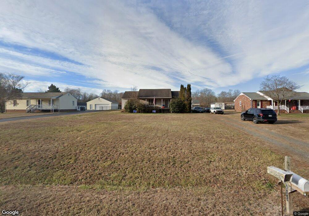 5805 Plaster Ln, Quinton, VA 23141 - photo 1