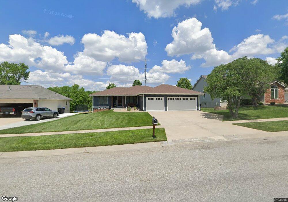 3616 SW 41st St, Topeka, KS 66610 - photo 1