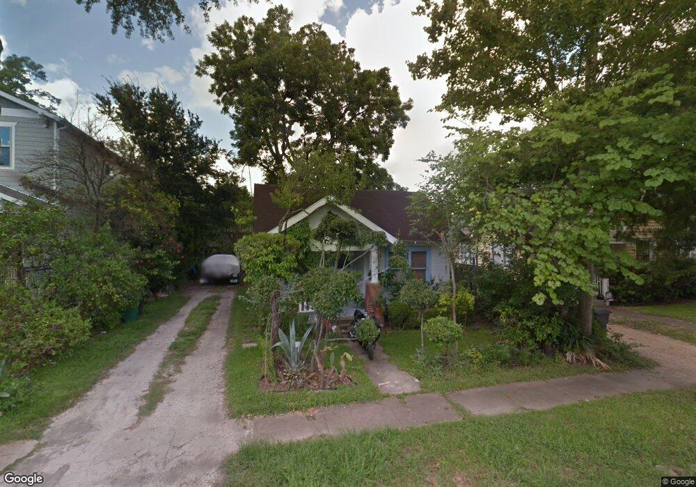 209 Munford St, Houston, TX 77008 - photo 1