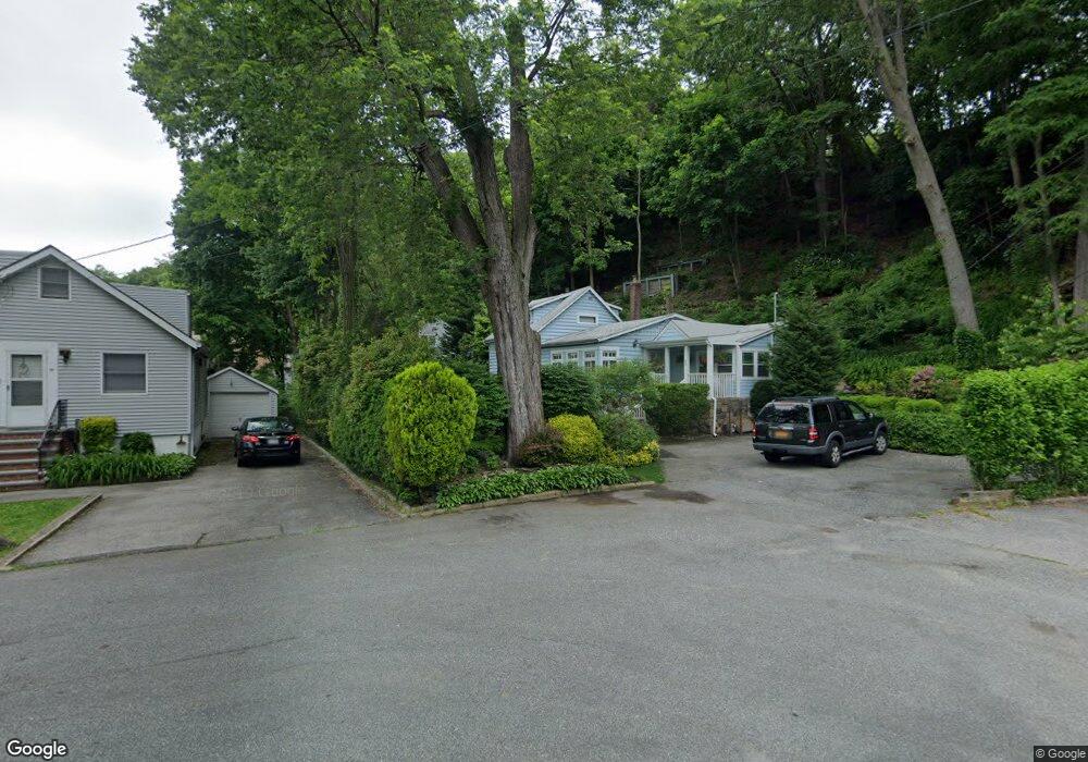 93 Edgewood Rd, Port Washington, NY 11050 - photo 1