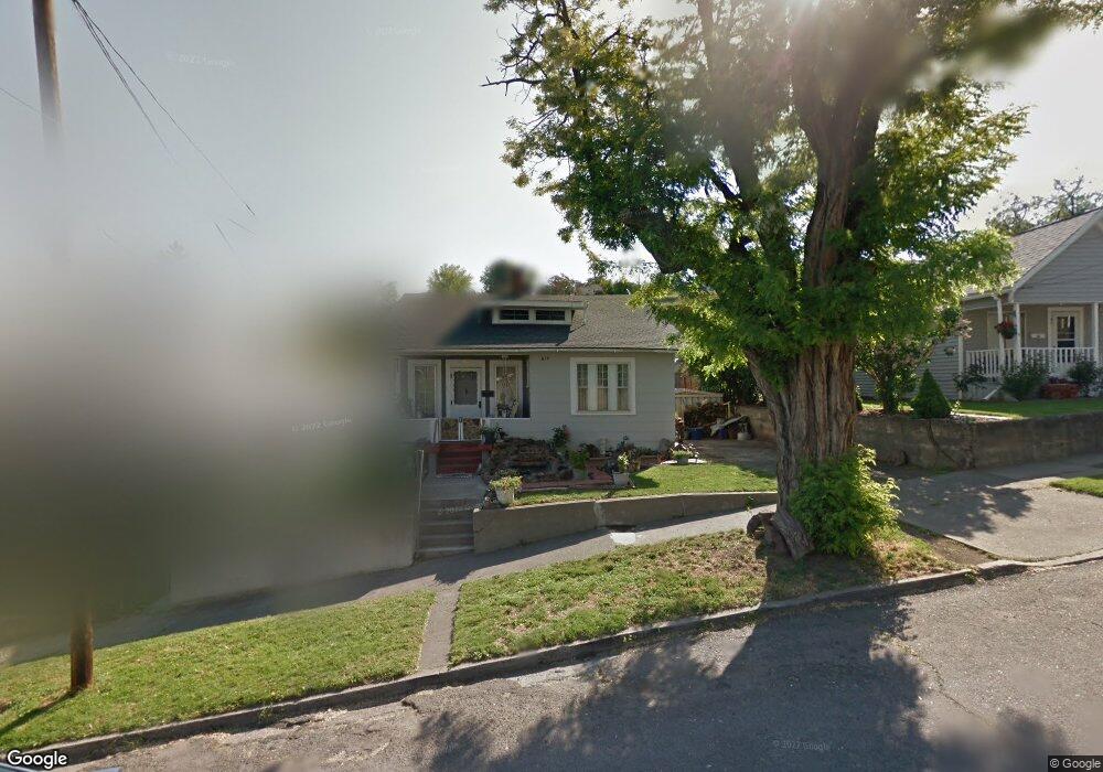 614 SE 3rd St, Pendleton, OR 97801 - photo 1