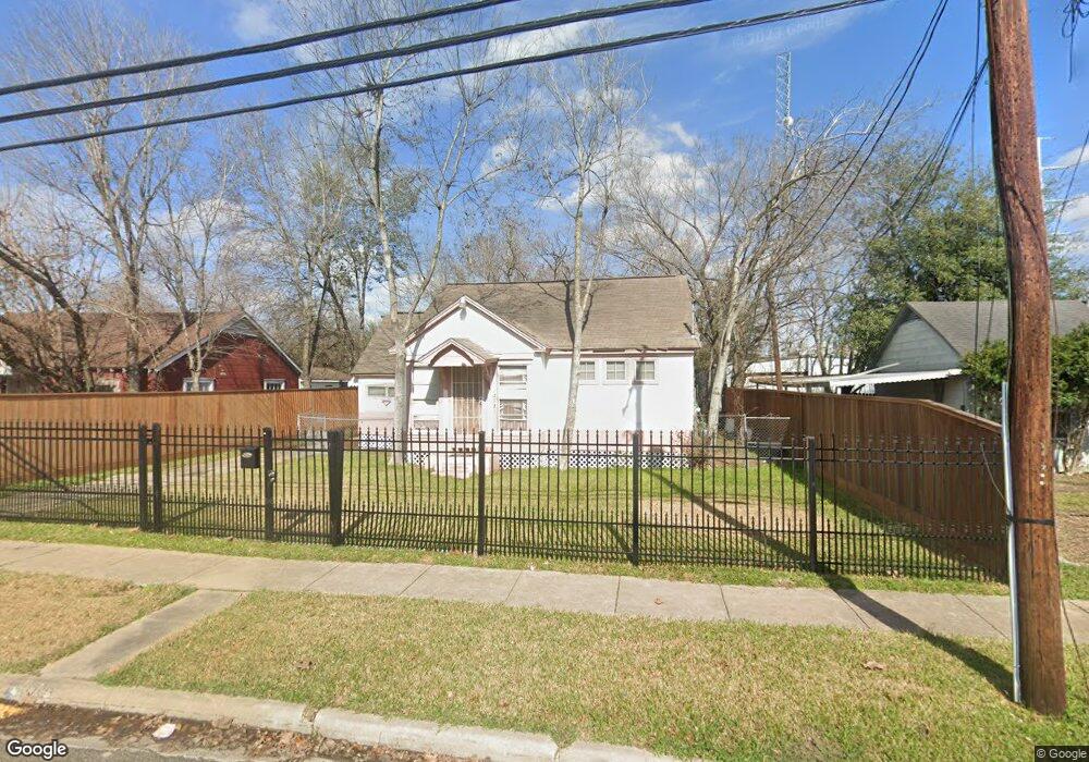 7127 Fairway Dr, Houston, TX 77087 - photo 1