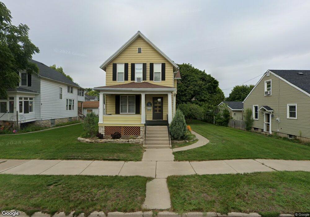 1104 15th Ave, Menominee, MI 49858 - photo 1