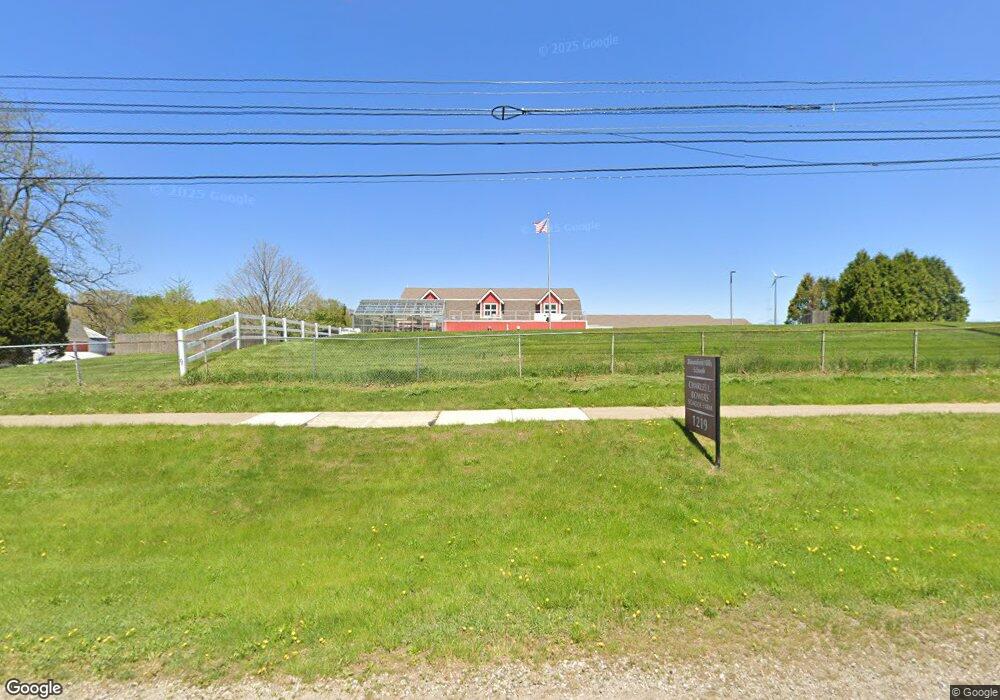 1219 E Square Lake Rd, Bloomfield Hills, MI 48304 - photo 1