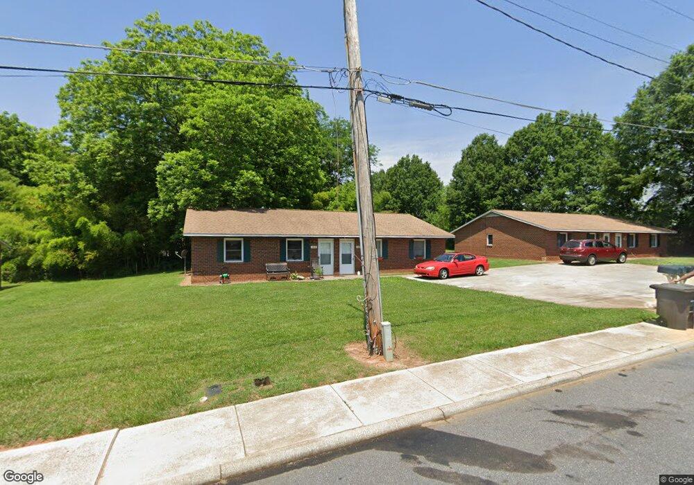 1008 Clay St, Statesville, NC 28677 - photo 1